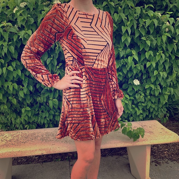 Line & Dot Nouveau Mini Swing Rust Dress - Picture 3 of 8